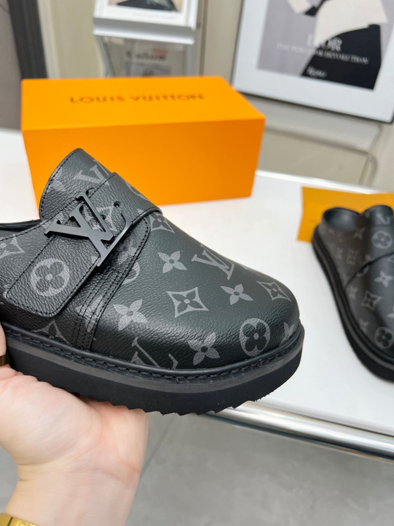 Louis Vuitton Slippers